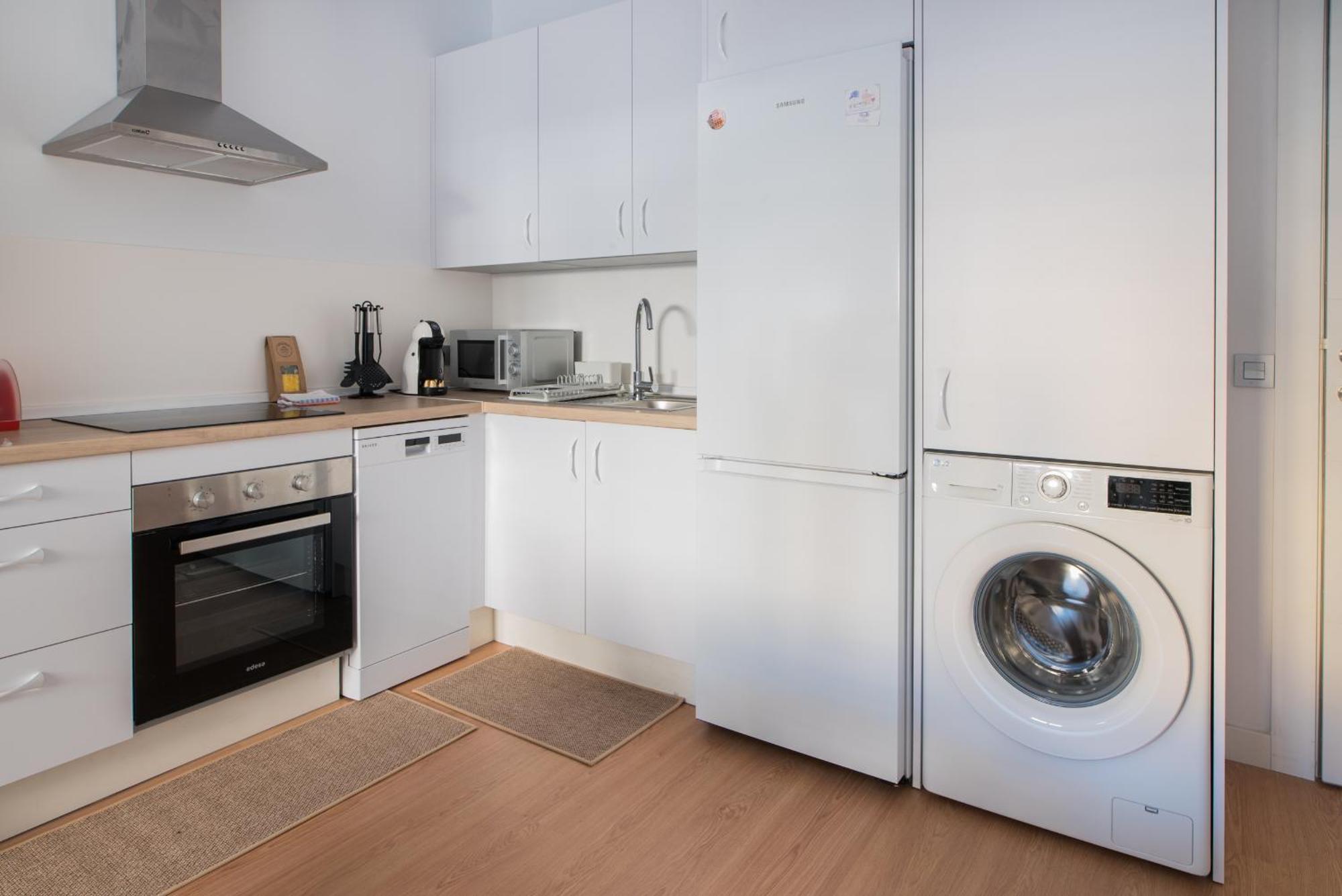 Cozy Modern Flat Terrace 2 Bedrooms 2 Bathrooms Lägenhet *